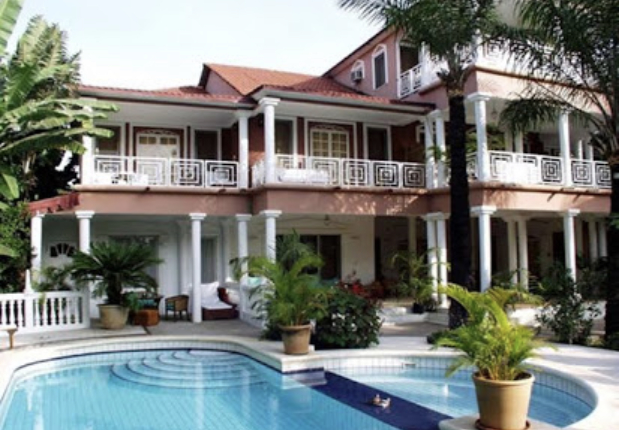 Hotel for sale with 30 rooms in senegambia 