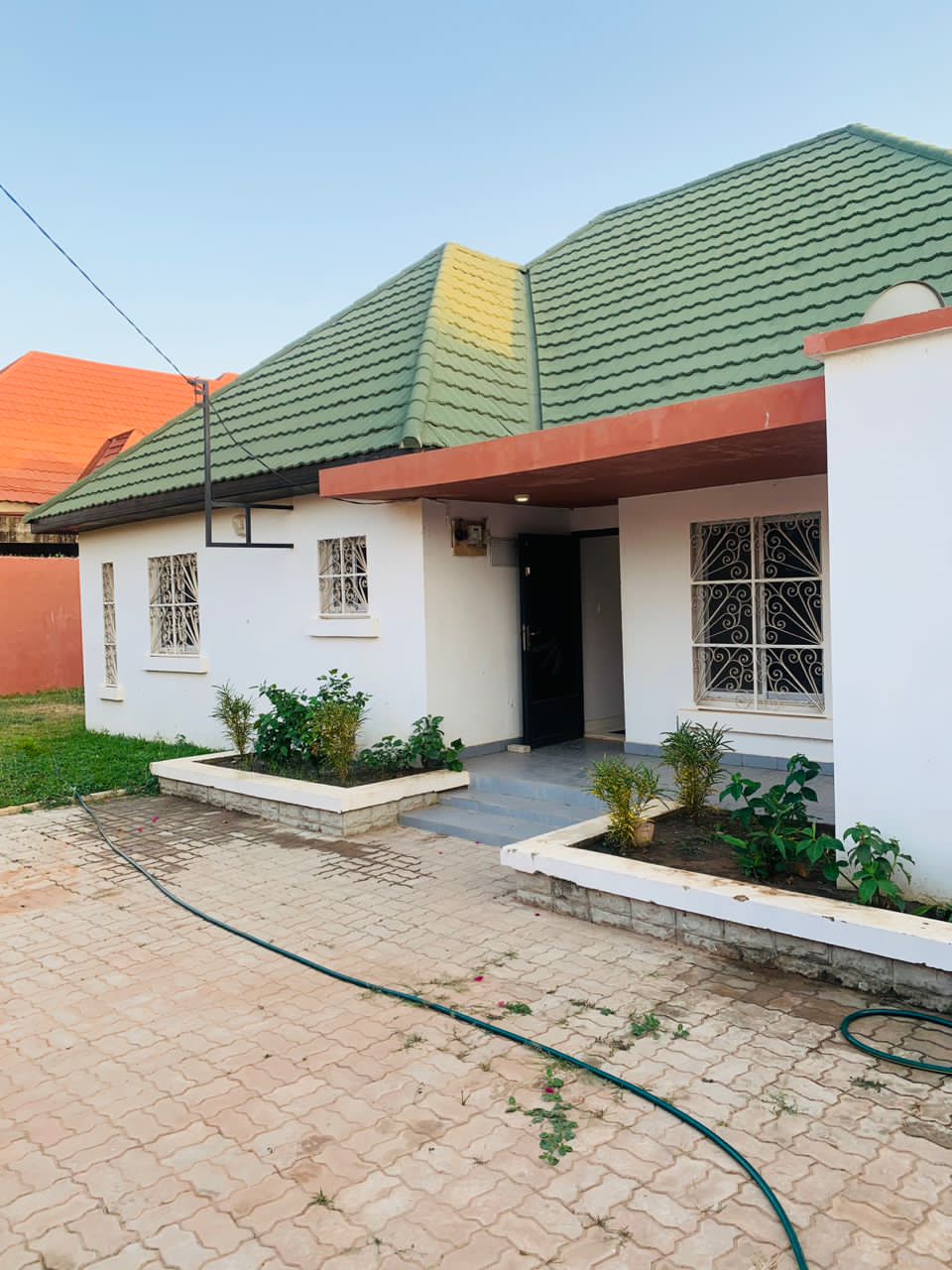 Three bedrooms house  for sale at brufut gambia