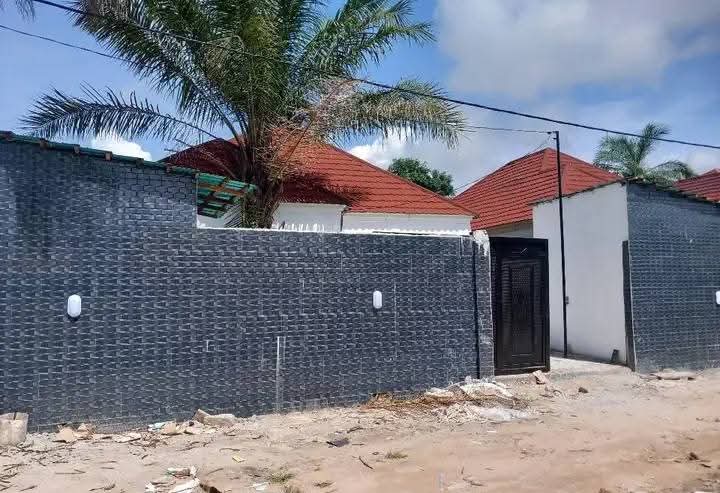 Newly Built 3-Bedroom House for Sale in Wullinkamma – GMD 5.5M 🔑✨