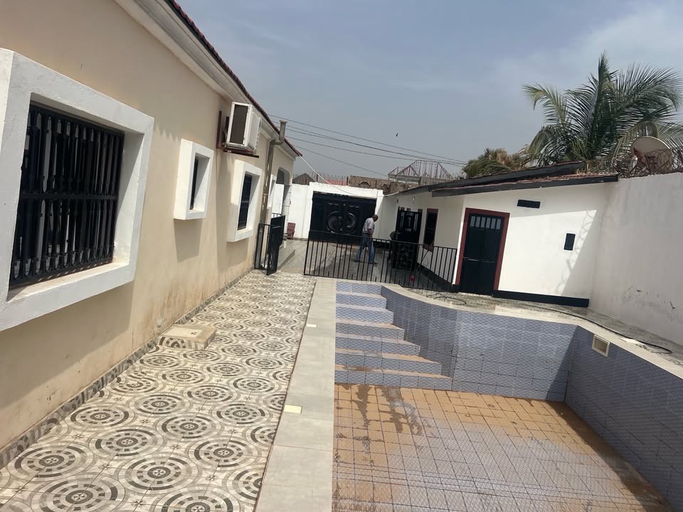 Newly Built 3-Bedroom House with Swimming Pool for Sale in Dalaba Estate – Sukuta Bahamas, The Gambia
