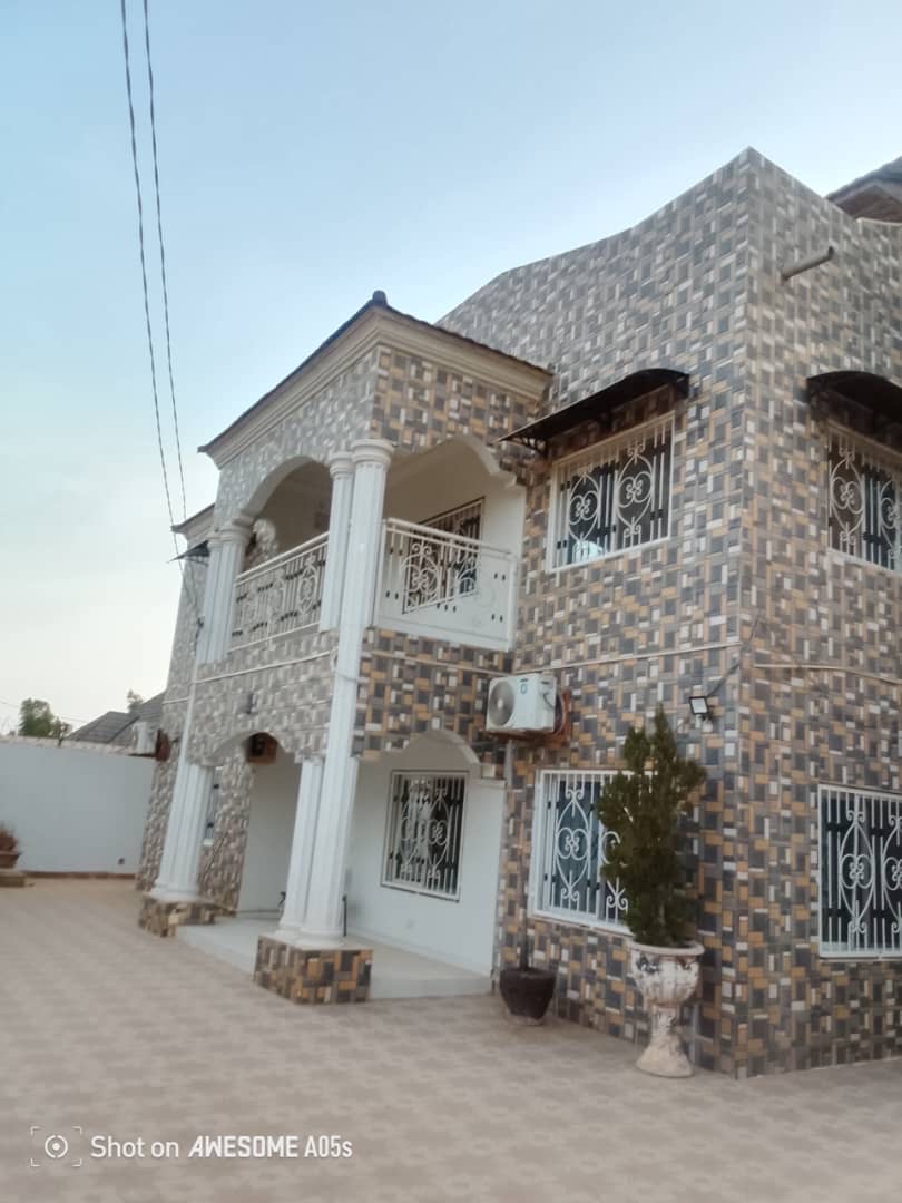 Luxury 6-Bedroom Storey Building for Sale in Sukuta Nema Junction – Prime Location!
