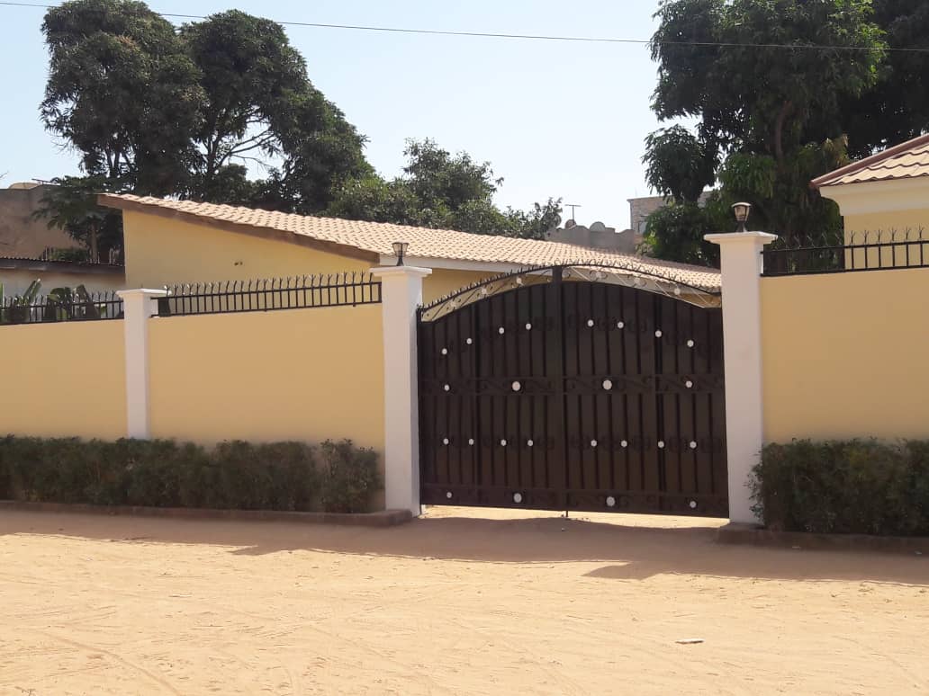 FOUR BEDROOMS HOUSE FOR SALE AT KOTU/MANJAI FEW METERS FROM THE HIGHWAY