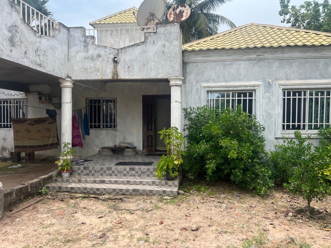 Incomplete 3-Bedroom House with Boys’ Quarters for Sale – Brufut Heights 🏡✨