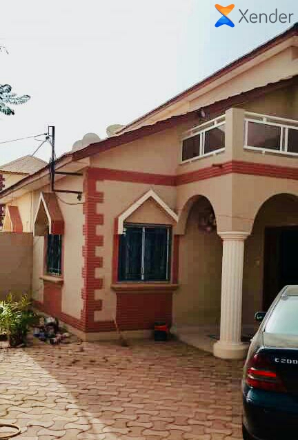 THREE BEDROOMS HOUSE FOR SALE AT PARADISE ESTATE FOR D6.5MILLION WITH NEGOTIATIONS