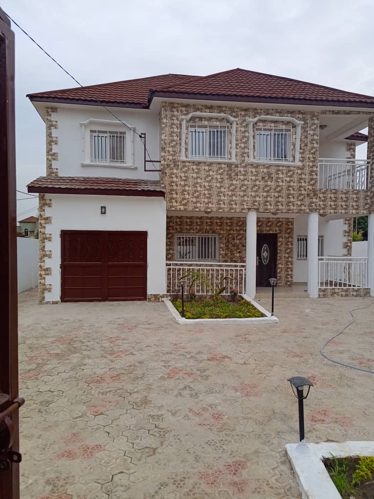Newly built 5bedrooms house for sale at Bijilo